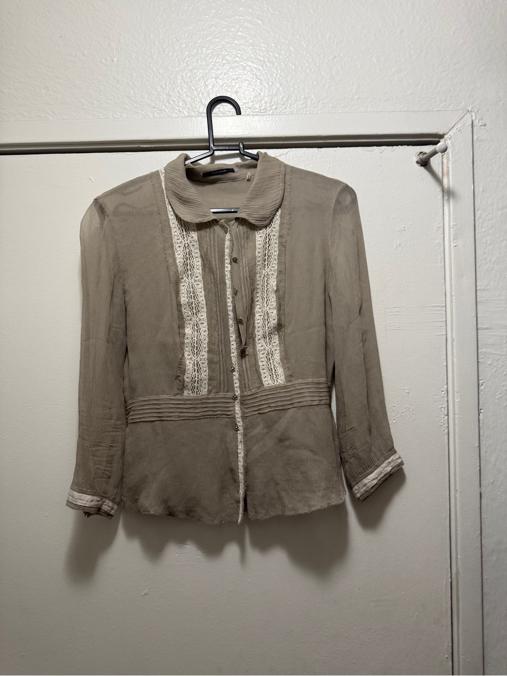 Elie Tahari 100% Silk Lace Trim Blouse | Size Small - Picture 4 of 11